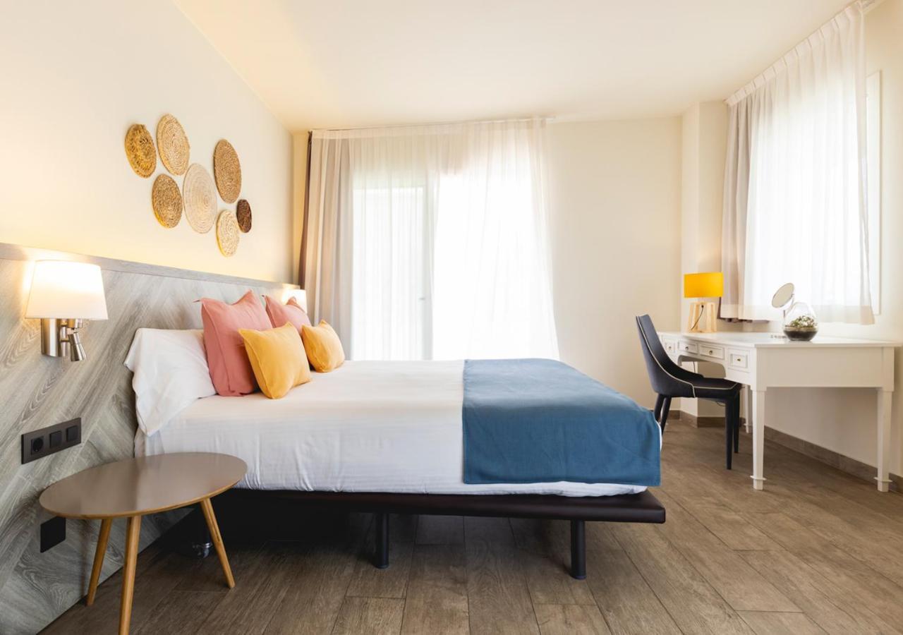 1935 Hotel Boutique & Apartments - Adults Only Росас Экстерьер фото
